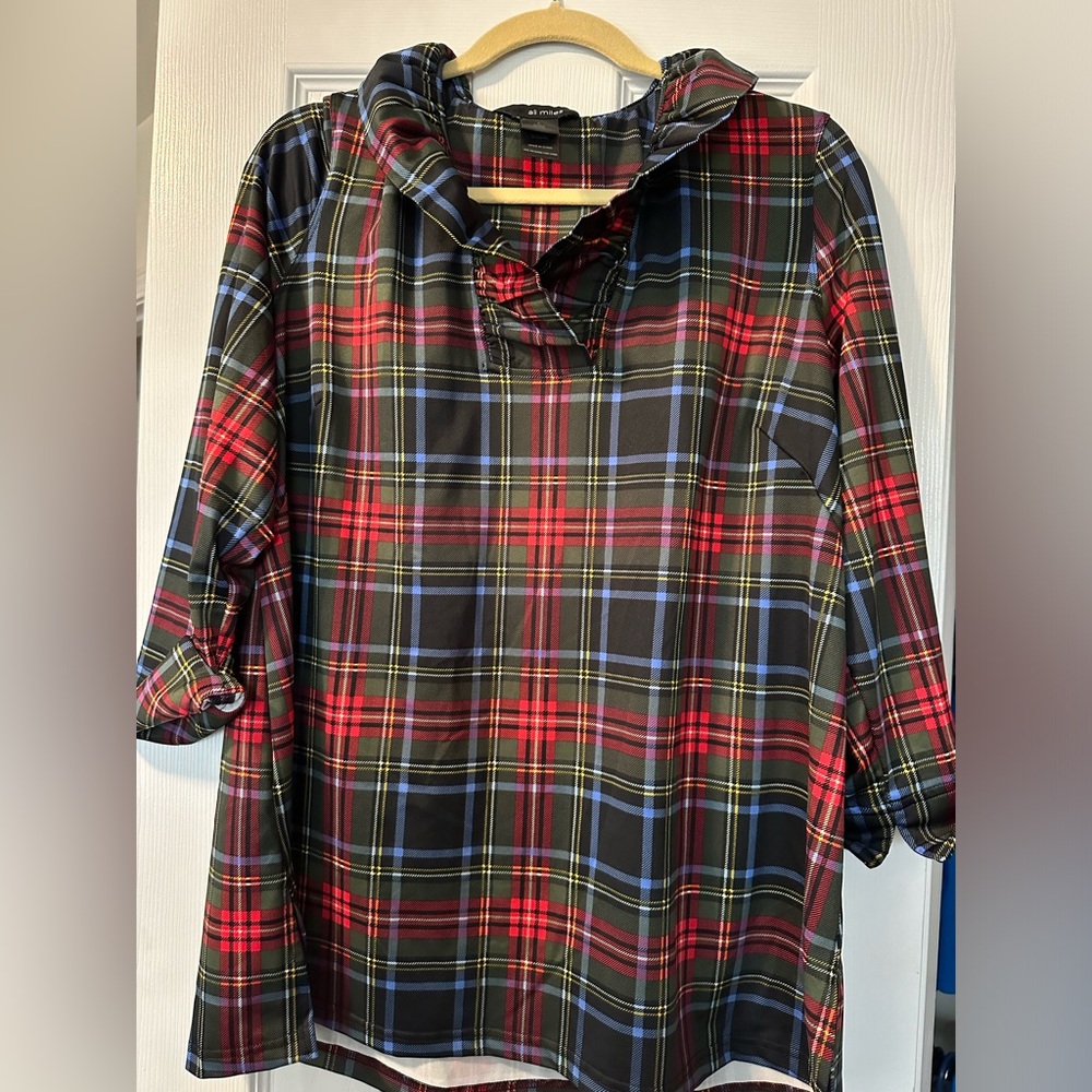 🎄Perfect Large Christmas Top ♥️💚